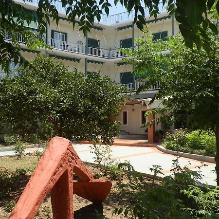 Ancora Hotel Poros Town Exterior photo