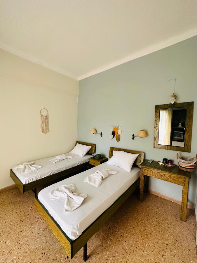 Ancora Hotel Poros Town Exterior photo